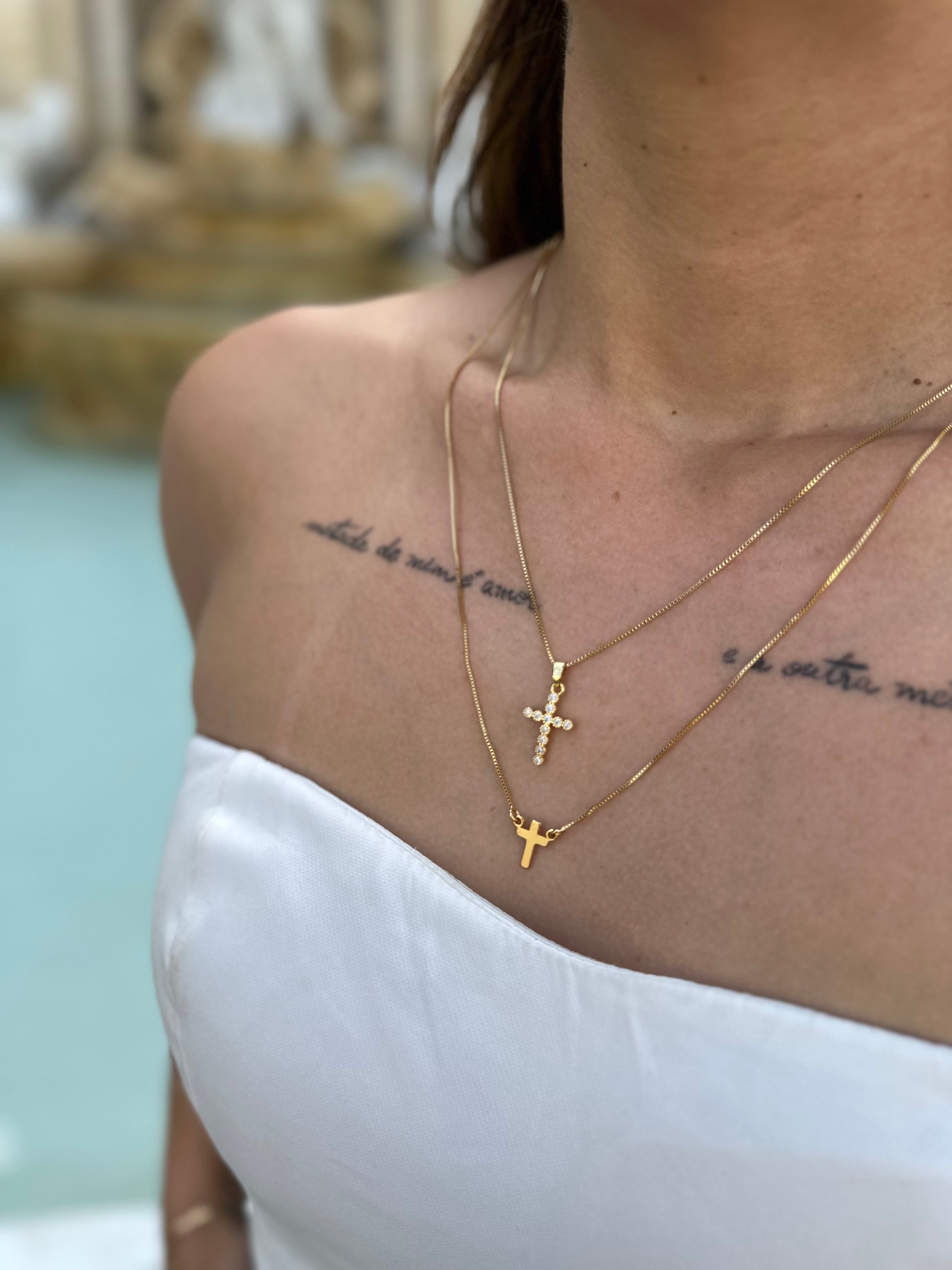 Escapulário cruz banhado a ouro 18k