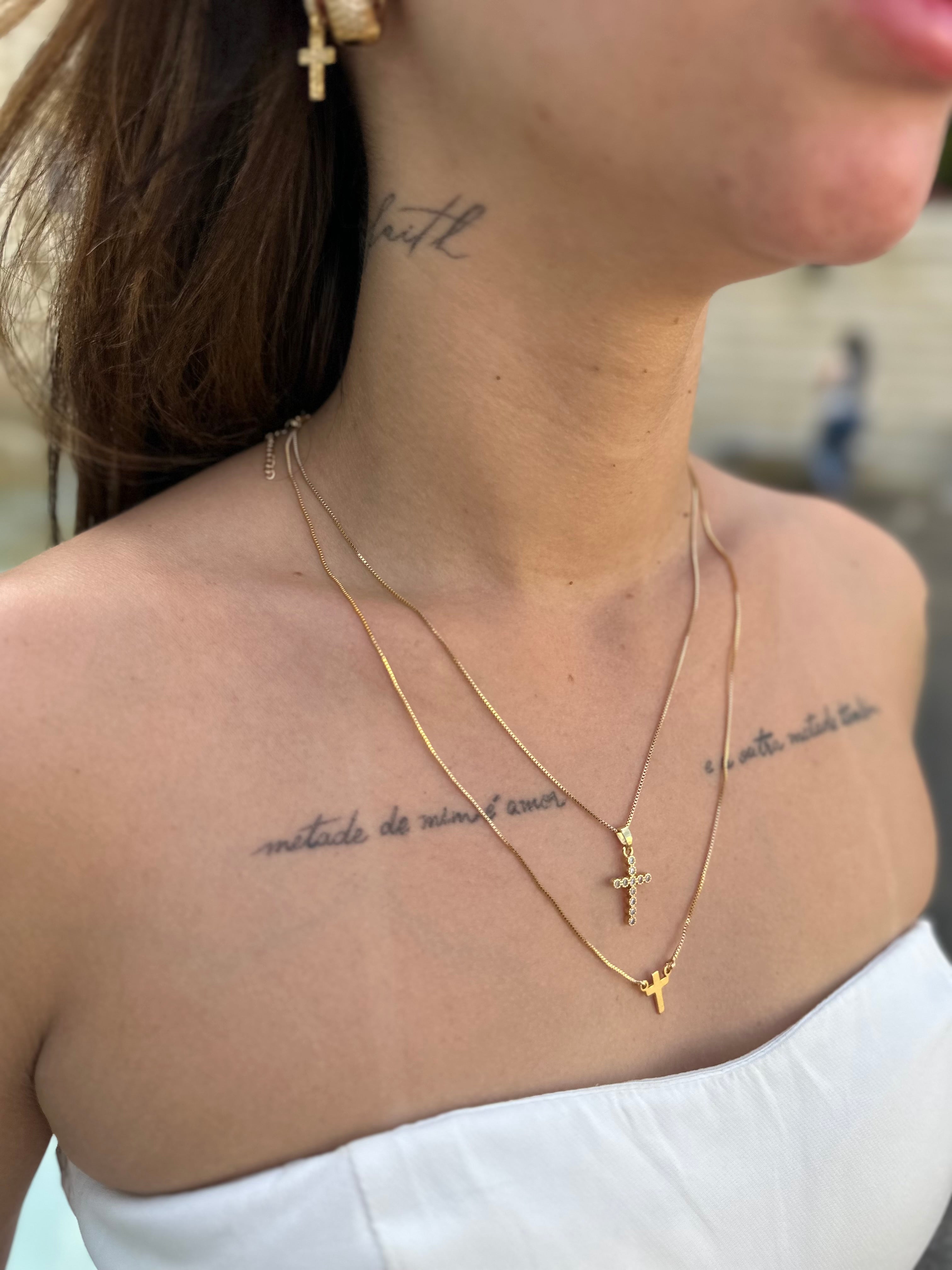 Escapulário cruz banhado a ouro 18k