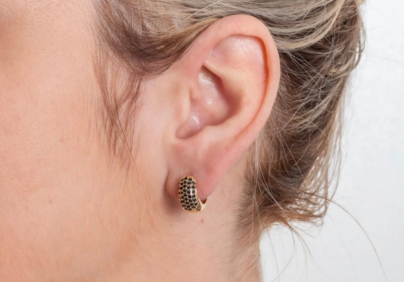 Brinco Argola Articulado Cravejado Preto banhado a Ouro 18k