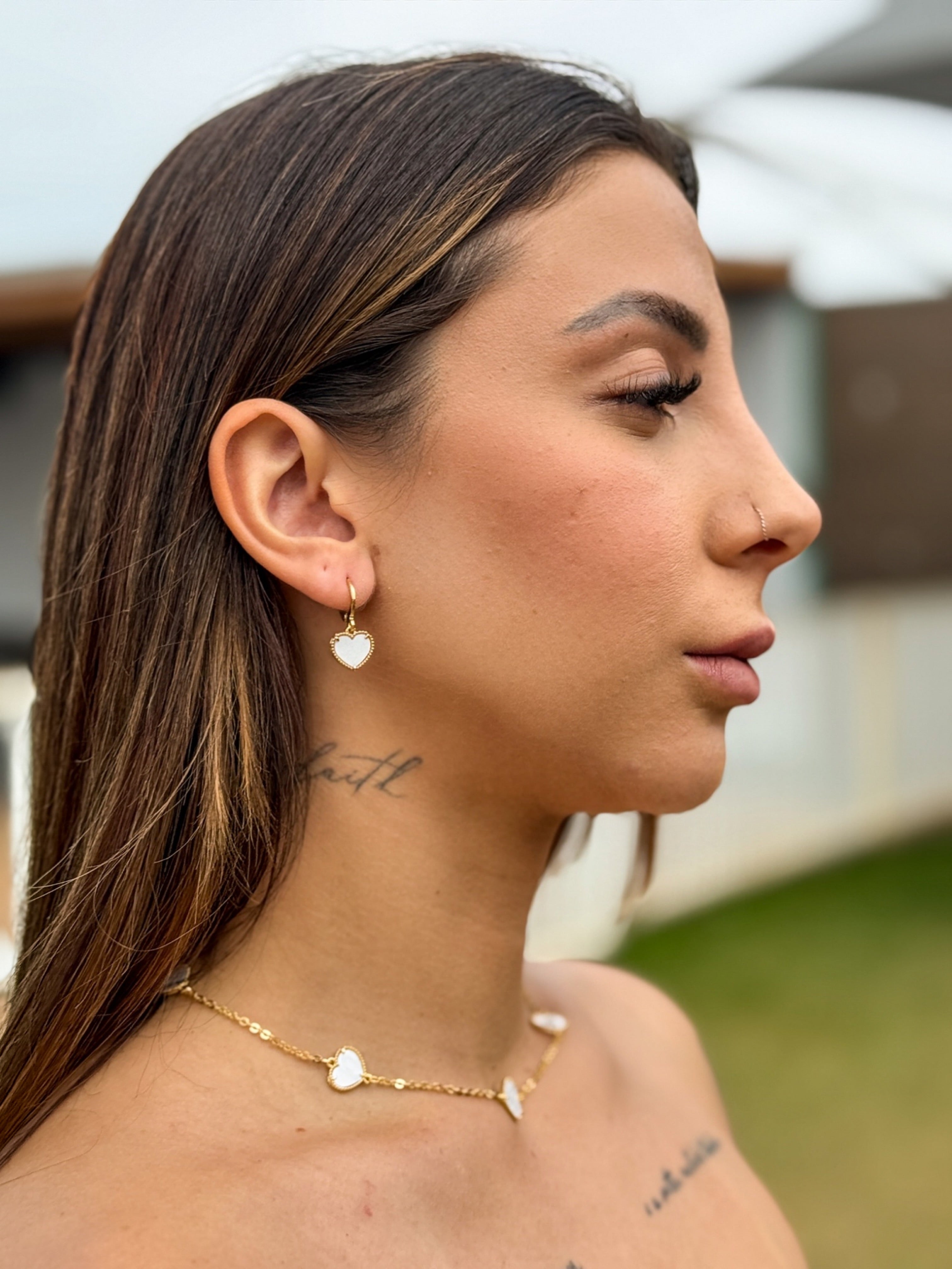 Colar Trevo branco banhado a ouro 18k